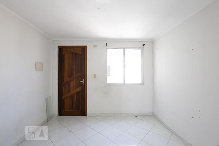 Sala de casa para alugar com 2 quartos, 47m² em Jardim Santo Antonio, São Paulo