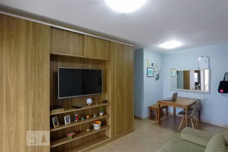 Sala de apartamento para alugar com 3 quartos, 81m² em Saúde, São Paulo