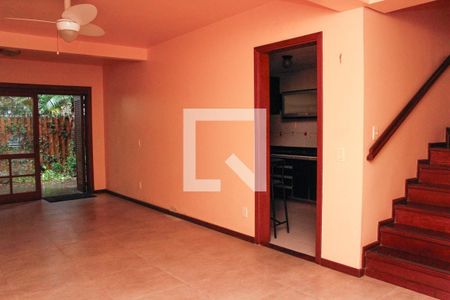 Sala de casa de condomínio à venda com 3 quartos, 205m² em Ipanema, Porto Alegre