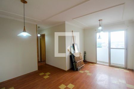 Sala de apartamento para alugar com 3 quartos, 64m² em Vila Divina Pastora, São Paulo