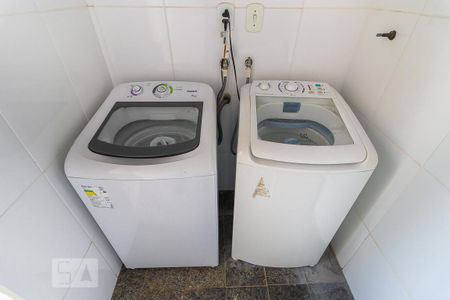 Studio para alugar com 30m², 1 quarto e sem vaga Studio para alugar com 30m², 1 quarto e sem vagaÁrea comum - Lavanderia