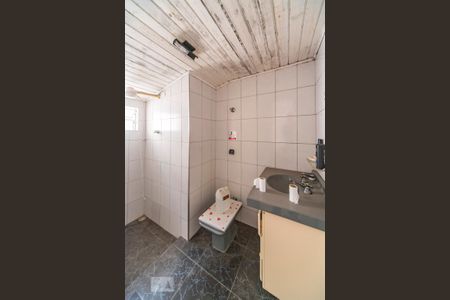 Casa à venda com 200m², 5 quartos e 4 vagas Casa à venda com 200m², 5 quartos e 4 vagasBanheiro da casa 2