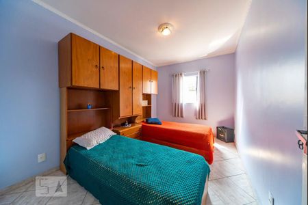 Casa à venda com 200m², 5 quartos e 4 vagas Casa à venda com 200m², 5 quartos e 4 vagasQuarto 3