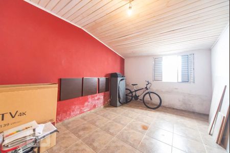 Casa à venda com 200m², 5 quartos e 4 vagas Casa à venda com 200m², 5 quartos e 4 vagasQuarto da casa 2