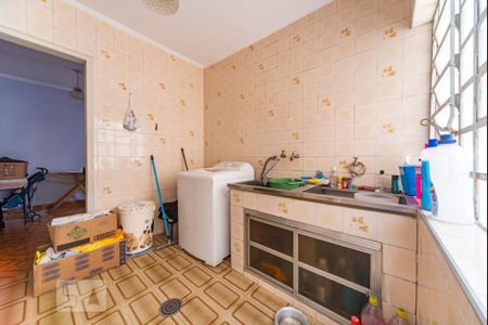 Casa à venda com 200m², 5 quartos e 4 vagas Casa à venda com 200m², 5 quartos e 4 vagasÁrea de Serviço