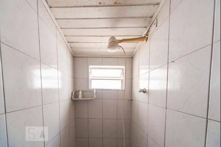 Casa à venda com 200m², 5 quartos e 4 vagas Casa à venda com 200m², 5 quartos e 4 vagasChuveiro