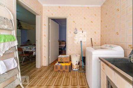 Casa à venda com 200m², 5 quartos e 4 vagas Casa à venda com 200m², 5 quartos e 4 vagasÁrea de Serviço