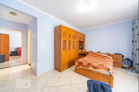 Casa à venda com 200m², 5 quartos e 4 vagas Casa à venda com 200m², 5 quartos e 4 vagasQuarto 2