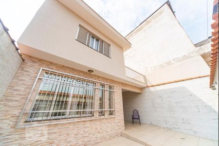Casa à venda com 200m², 5 quartos e 4 vagas Casa à venda com 200m², 5 quartos e 4 vagasFachada