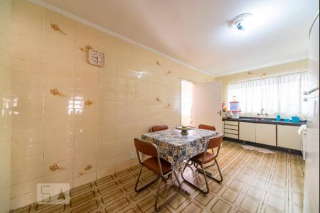 Casa à venda com 200m², 5 quartos e 4 vagas Casa à venda com 200m², 5 quartos e 4 vagasCozinha