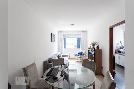 Sala de apartamento à venda com 3 quartos, 117m² em Sagrada Família, Belo Horizonte