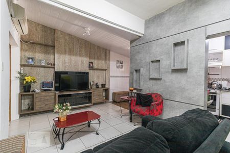 Sala de casa à venda com 3 quartos, 118m² em Floresta, Porto Alegre