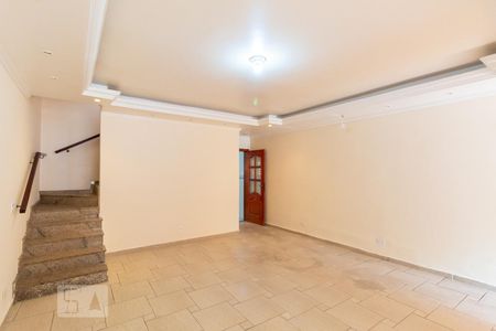 Casa à venda com 120m², 3 quartos e 4 vagasSala