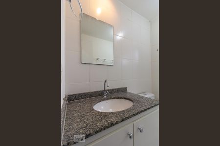 Banheiro Social de apartamento à venda com 2 quartos, 65m² em Vila Polopoli, São Paulo