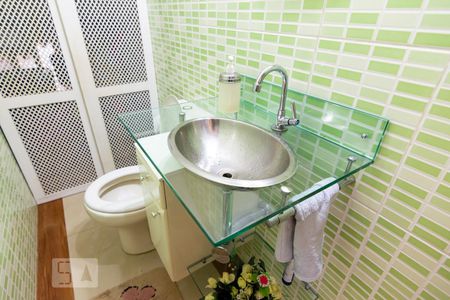 Lavabo de casa de condomínio à venda com 3 quartos, 136m² em Vila Pires, Santo André