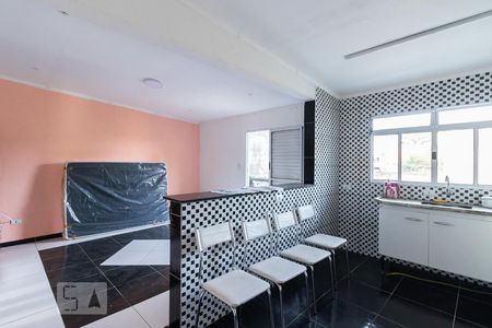 Sala/Cozinha de casa para alugar com 2 quartos, 60m² em Vila Guilhermina, São Paulo