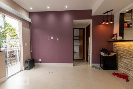 Sala de apartamento para alugar com 2 quartos, 72m² em Irajá, Rio de Janeiro