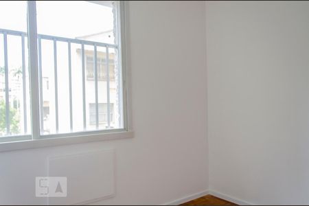 Quarto 2 de apartamento para alugar com 2 quartos, 70m² em Laranjeiras, Rio de Janeiro