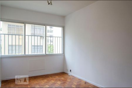 Sala de apartamento para alugar com 2 quartos, 70m² em Laranjeiras, Rio de Janeiro