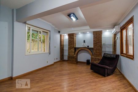 Sala de casa de condomínio à venda com 3 quartos, 139m² em Cristal, Porto Alegre