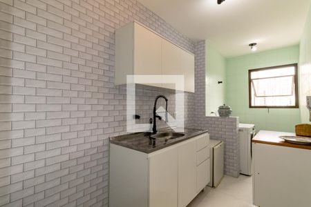 Cozinha de apartamento à venda com 2 quartos, 50m² em Vila Nova Conceição, São Paulo