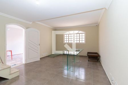 Sala de casa à venda com 3 quartos, 220m² em Itaquera, São Paulo
