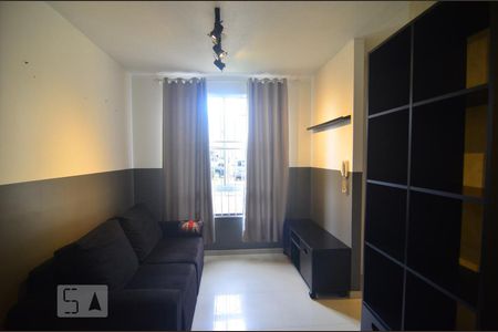 Sala de apartamento à venda com 2 quartos, 76m² em Fátima, Canoas