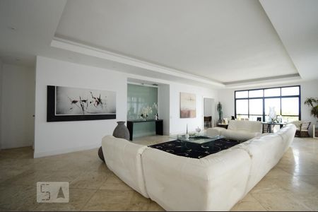 Apartamento à venda com 1080m², 6 quartos e 6 vagasSala