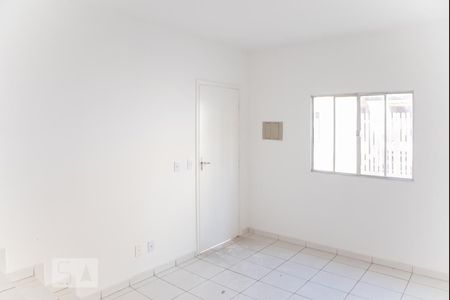 Sala de casa de condomínio à venda com 2 quartos, 74m² em Vila Libanesa, São Paulo