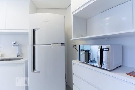 Cozinha de apartamento à venda com 1 quarto, 45m² em Vila Nova Conceição, São Paulo