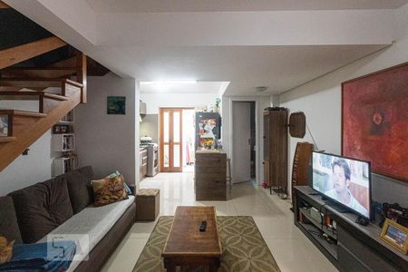 Casa de condomínio à venda com 120m², 3 quartos e 2 vagasSala de Estar