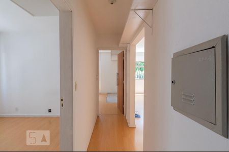 Corredor  de apartamento à venda com 2 quartos, 100m² em Jardim da Glória, São Paulo