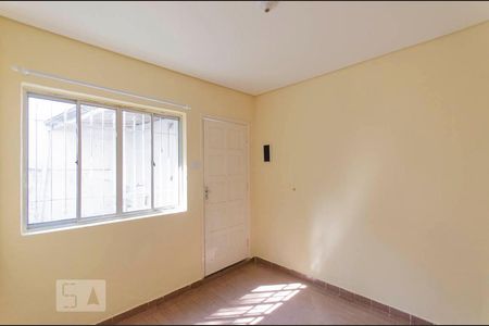 Sala de casa para alugar com 2 quartos, 78m² em Vila Dalila, São Paulo