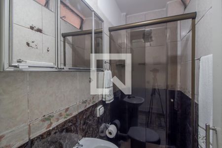 Banheiro de apartamento para alugar com 1 quarto, 30m² em República, São Paulo