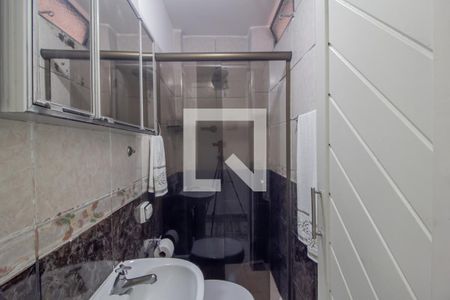 Banheiro de apartamento para alugar com 1 quarto, 30m² em República, São Paulo