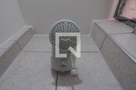 Banheiro de apartamento para alugar com 1 quarto, 30m² em República, São Paulo