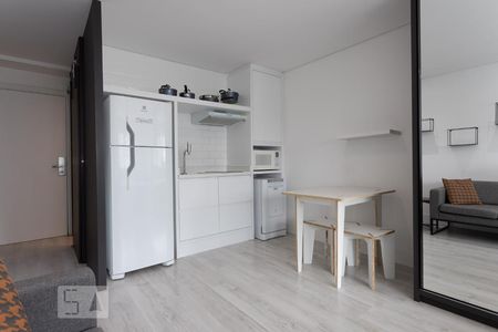 Studio de kitnet/studio para alugar com 1 quarto, 19m² em Centro, Curitiba