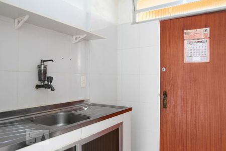 Cozinha de kitnet/studio à venda com 1 quarto, 20m² em Leblon, Rio de Janeiro