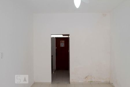 Quarto/Sala de kitnet/studio à venda com 1 quarto, 20m² em Leblon, Rio de Janeiro