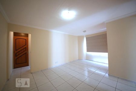 Sala de apartamento para alugar com 2 quartos, 68m² em Vila Isa, São Paulo