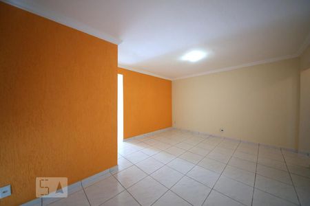 Sala de apartamento para alugar com 2 quartos, 68m² em Vila Isa, São Paulo