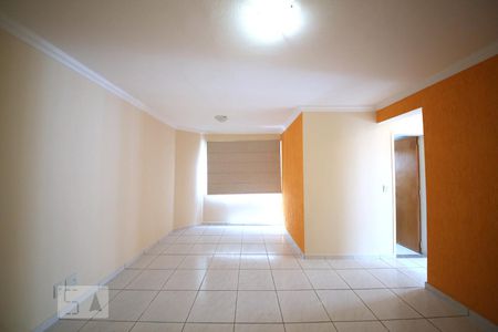 Sala de apartamento para alugar com 2 quartos, 68m² em Vila Isa, São Paulo