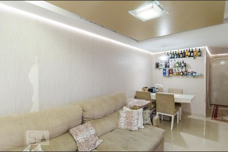 Sala de apartamento à venda com 2 quartos, 58m² em Taboão, Diadema