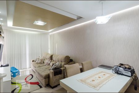 Sala de apartamento à venda com 2 quartos, 58m² em Taboão, Diadema