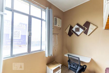 Studio/plaquinha de kitnet/studio para alugar com 1 quarto, 35m² em Centro, Niterói