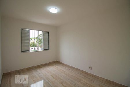 Quarto 1 de apartamento para alugar com 2 quartos, 65m² em Vila Liviero, São Paulo