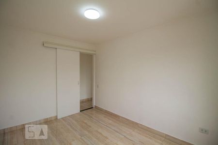 Quarto 1 de apartamento para alugar com 2 quartos, 65m² em Vila Liviero, São Paulo