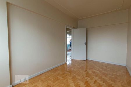 Quarto 1 de apartamento para alugar com 2 quartos, 63m² em Farroupilha, Porto Alegre