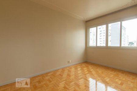 Quarto 1 de apartamento para alugar com 2 quartos, 63m² em Farroupilha, Porto Alegre