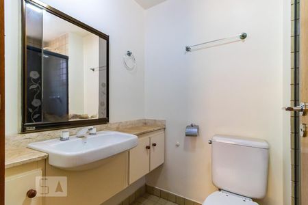 Banheiro da suíte de apartamento para alugar com 3 quartos, 90m² em Vila Rossi, Campinas